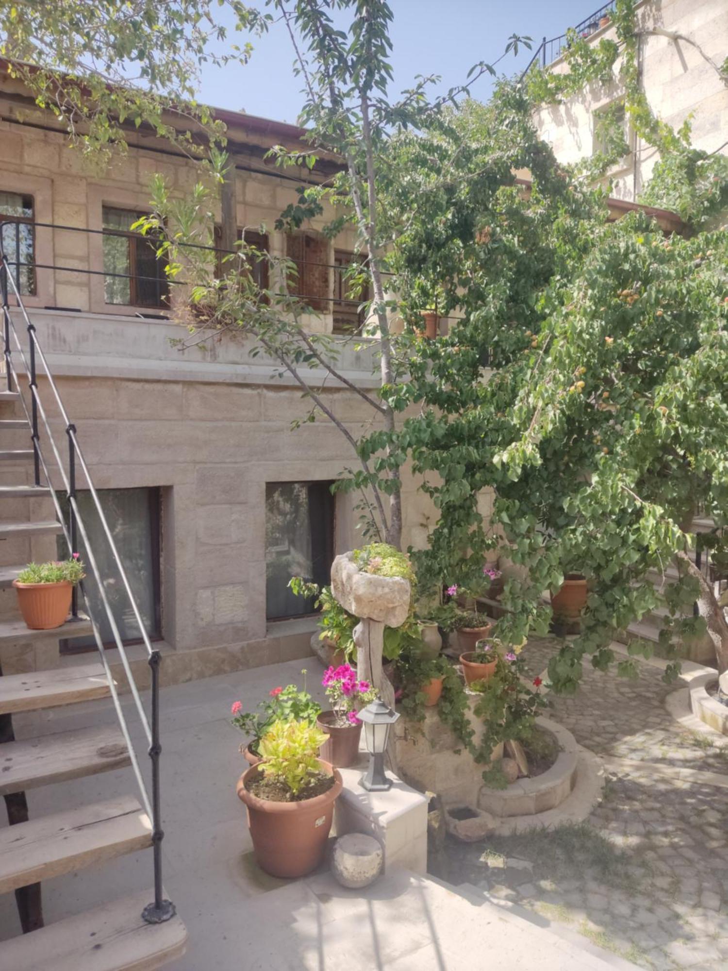 Luwian Stone House Hotel Гьореме Екстериор снимка
