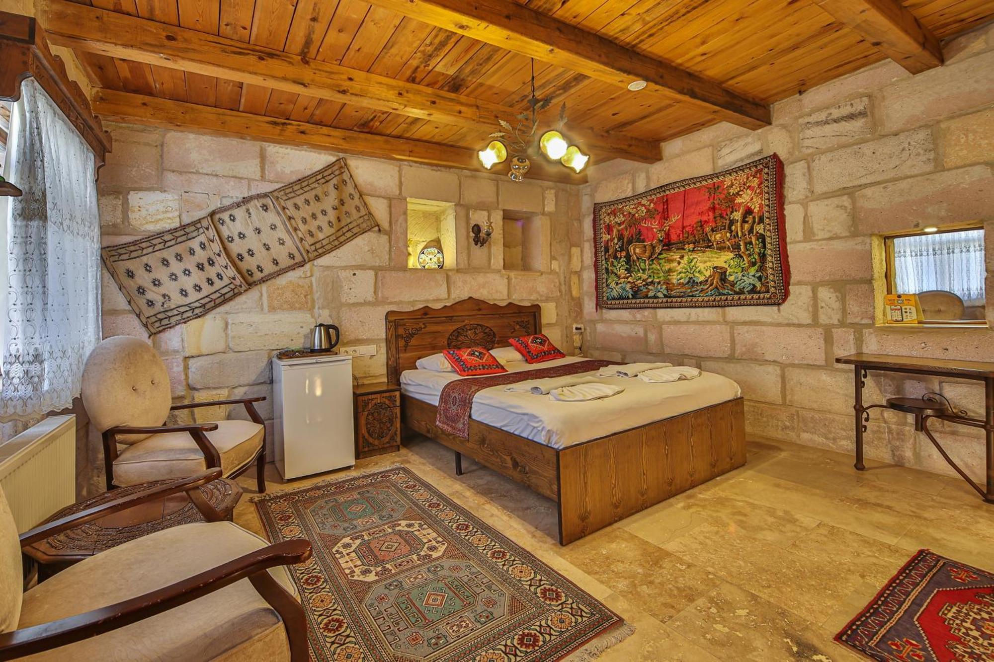 Luwian Stone House Hotel Гьореме Стая снимка