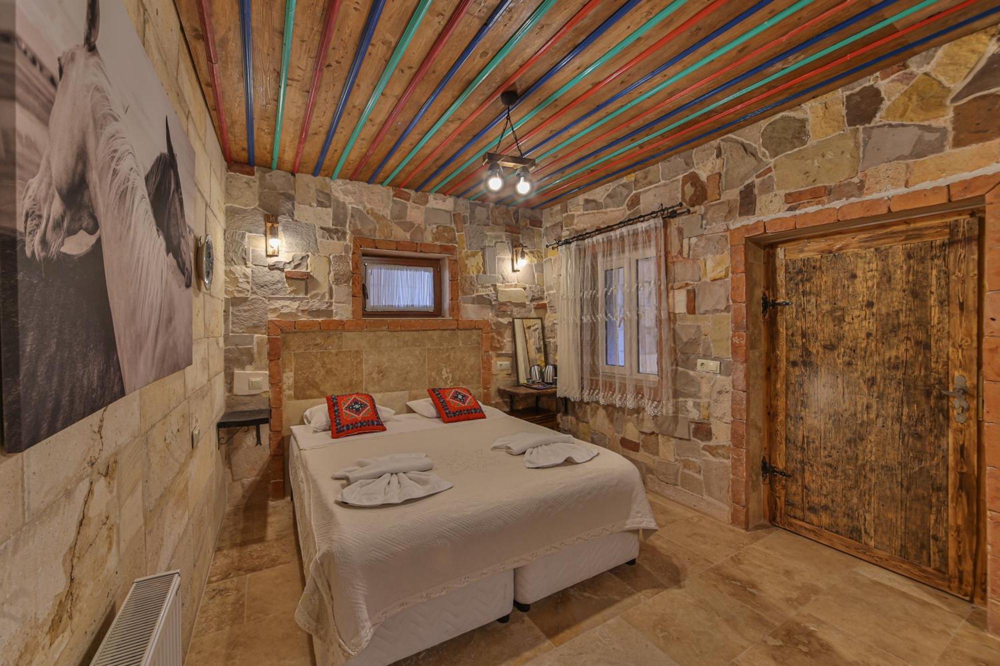 Luwian Stone House Hotel Гьореме Екстериор снимка
