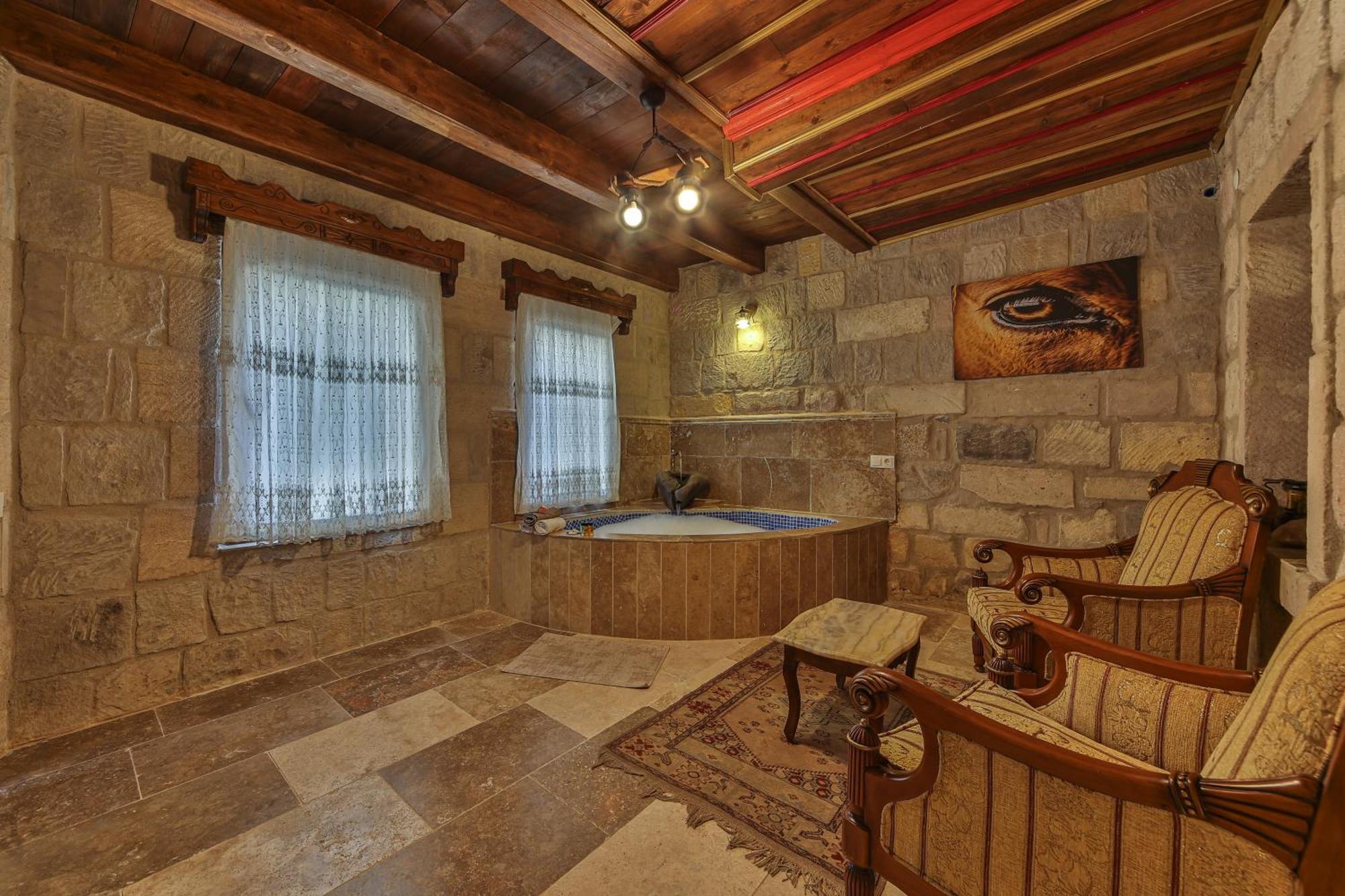 Luwian Stone House Hotel Гьореме Екстериор снимка