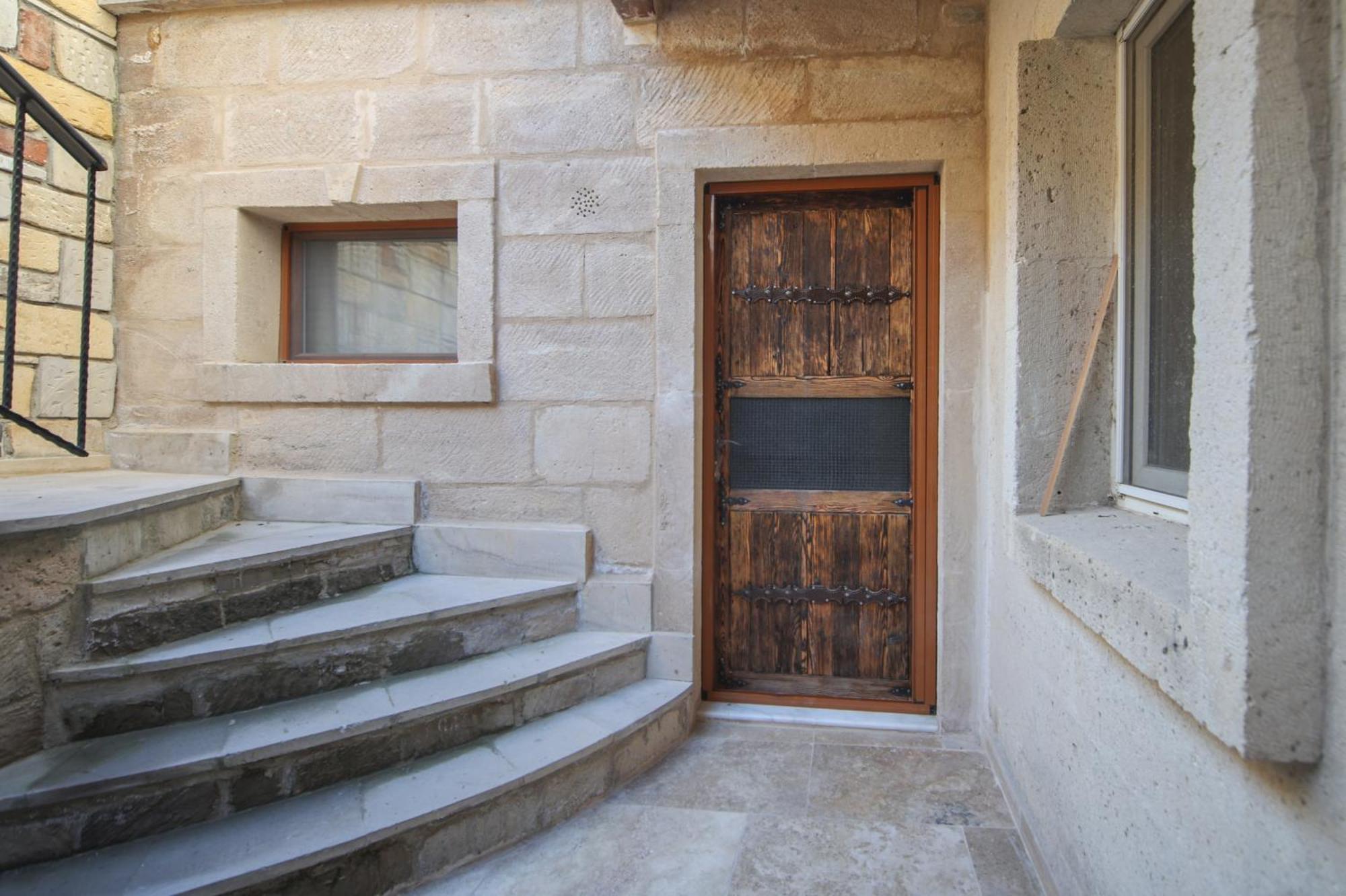 Luwian Stone House Hotel Гьореме Екстериор снимка