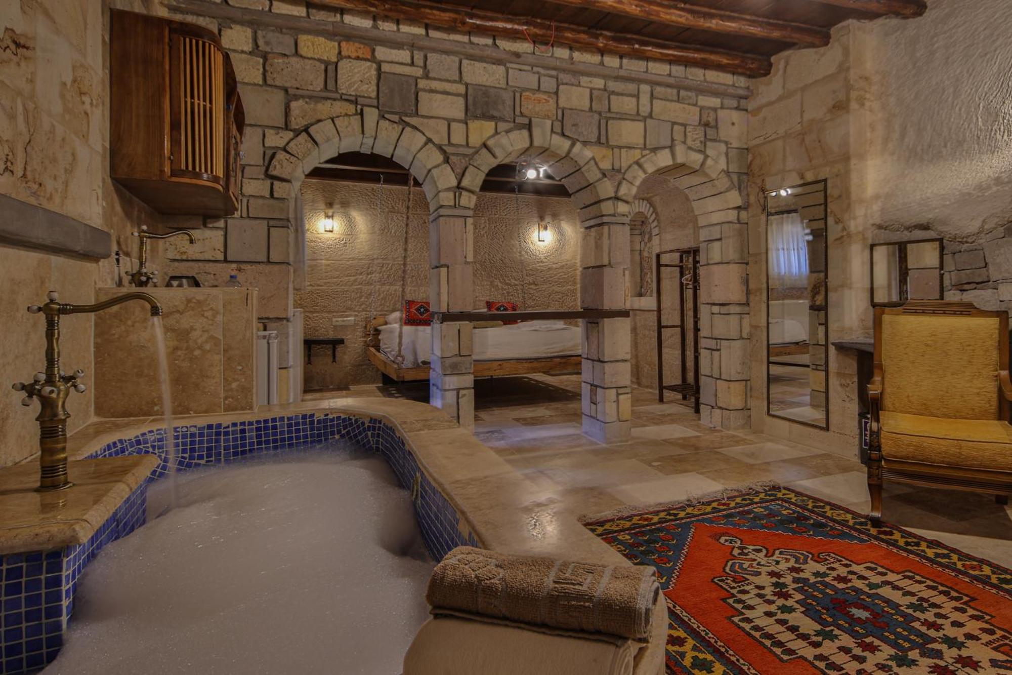 Luwian Stone House Hotel Гьореме Екстериор снимка
